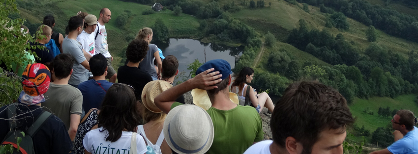 împrejurimi Roşia Montană, tur ghidat FânFest 2013 - foto: F. Bălteanu